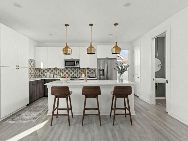 2624 Metcalfe RD, Unit 17, Austin, TX 78741