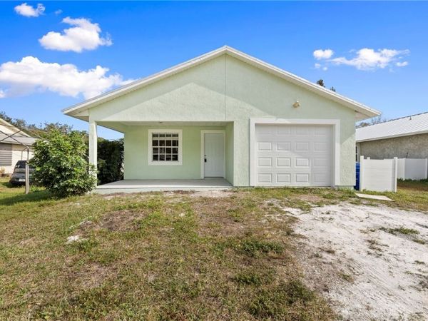 1456 20th Avenue SW, Vero Beach, FL 32962