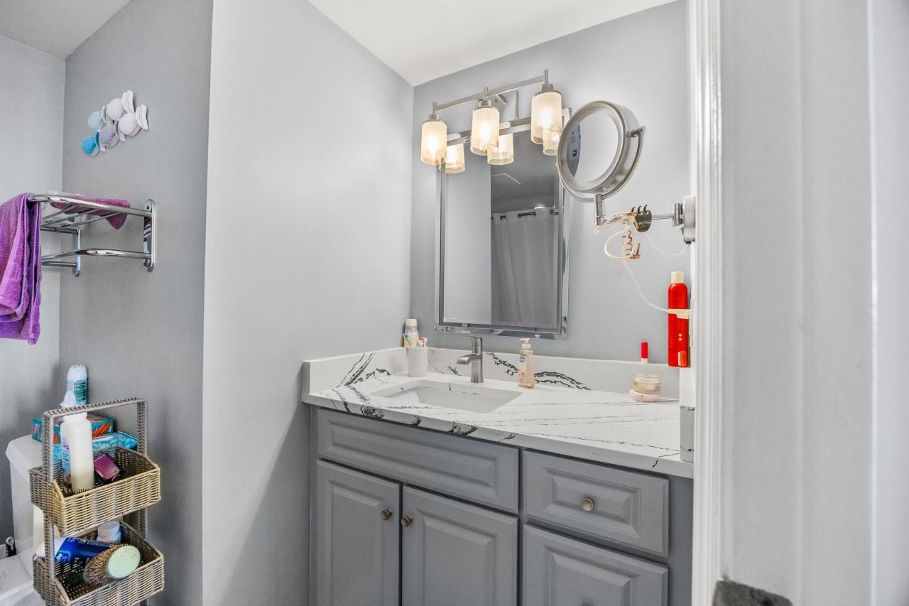 1819 N Ocean Blvd. Photo 21