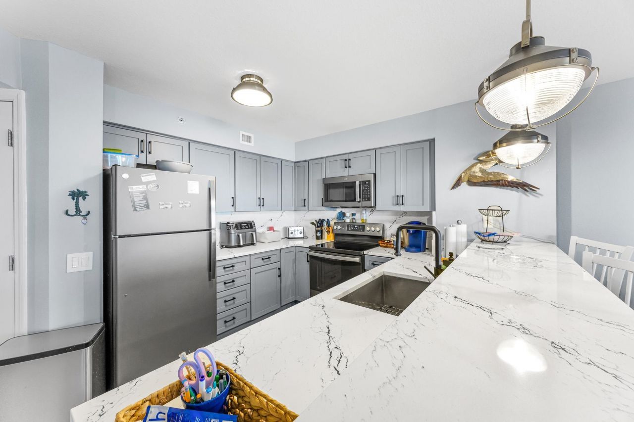 1819 N Ocean Blvd. Photo 4