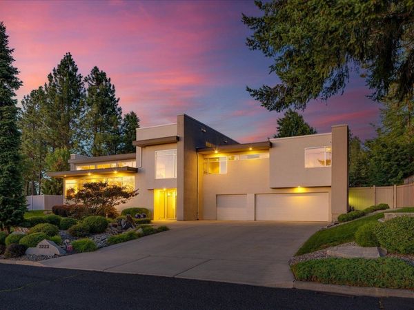 3223 S HIGH Dr, Spokane, WA 99203