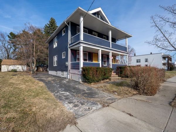 987 Evangeline Road, Cleveland, OH 44110