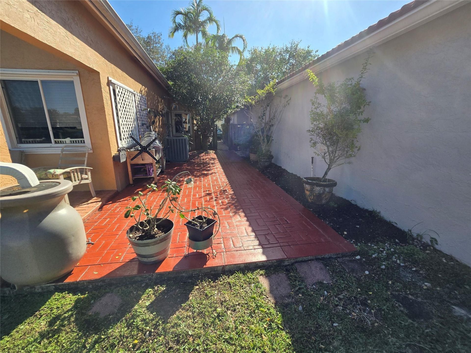 10061 NW 2nd Street, Plantation, FL 33324 Photo