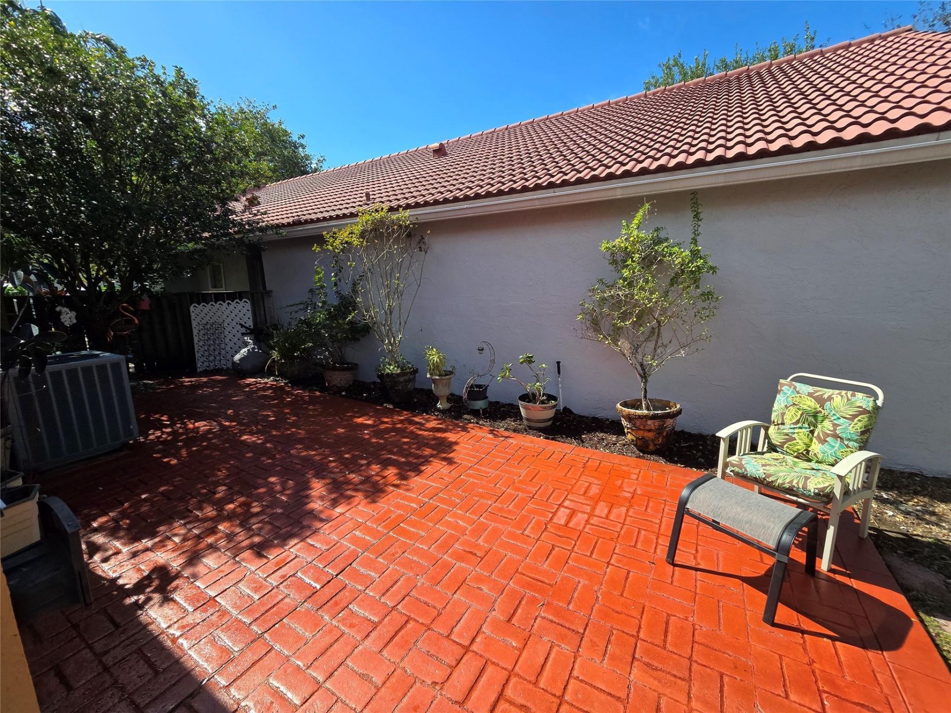 10061 NW 2nd Street, Plantation, FL 33324 Photo