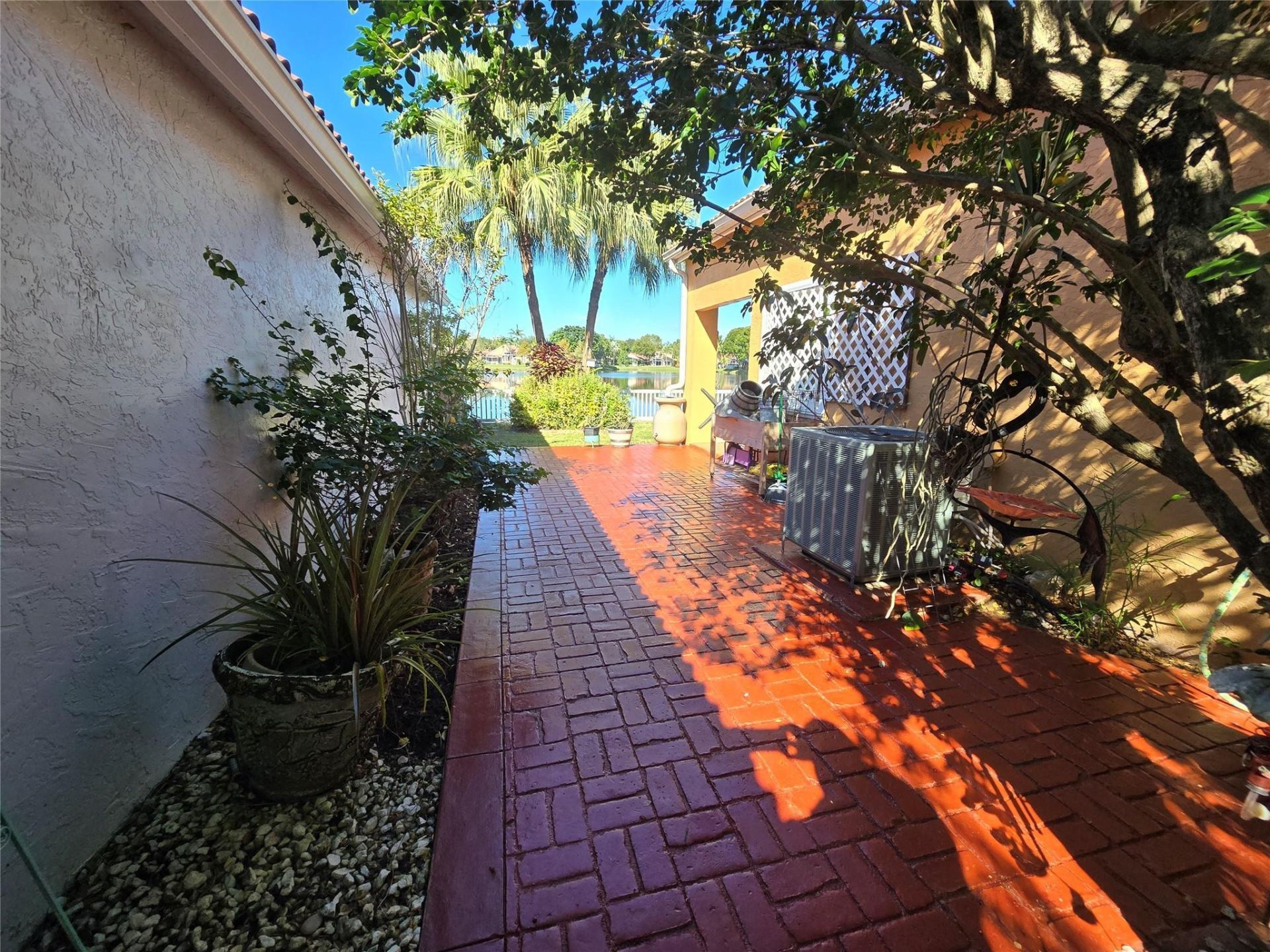 10061 NW 2nd Street, Plantation, FL 33324 Photo