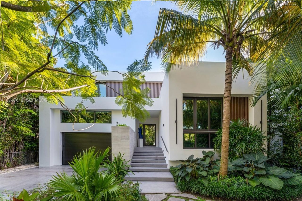 7333 Belle Meade Blvd, Miami, FL 33138 Photo