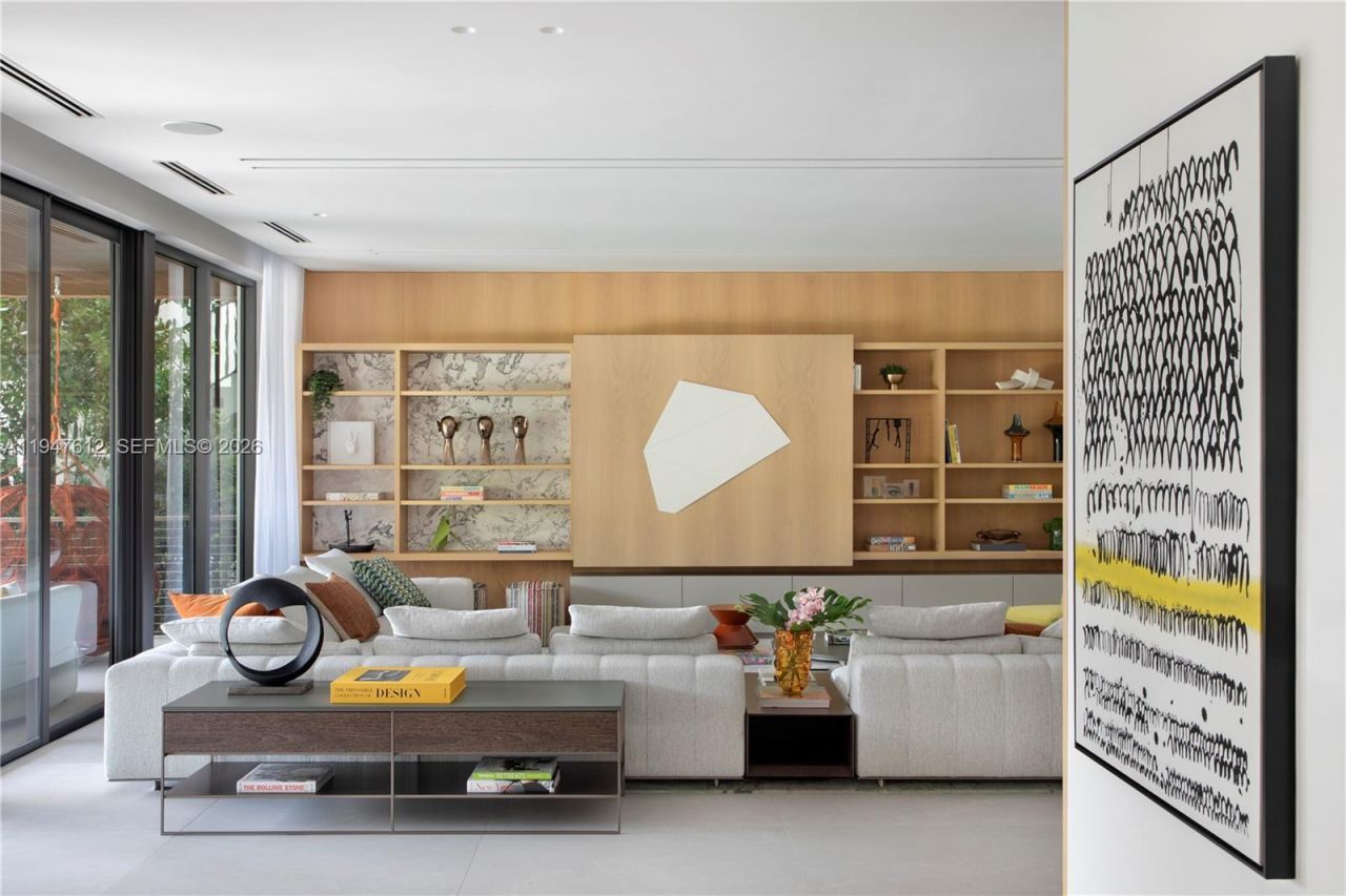 7333 Belle Meade Blvd, Miami, FL 33138 Photo