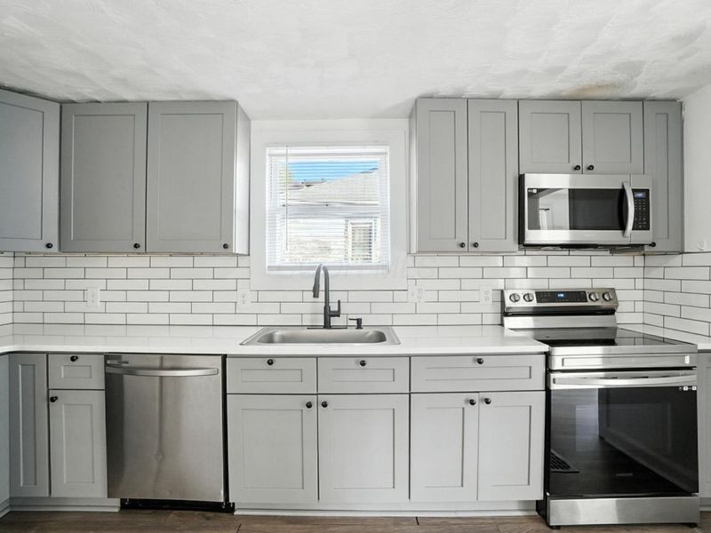 191 Elmwood Avenue, Newark, OH 43055 Photo 4