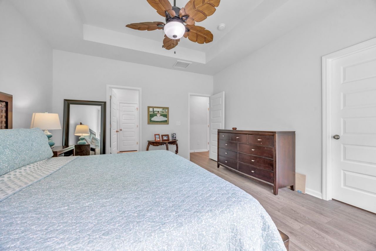 5545 Whitebark Dr. Photo 14