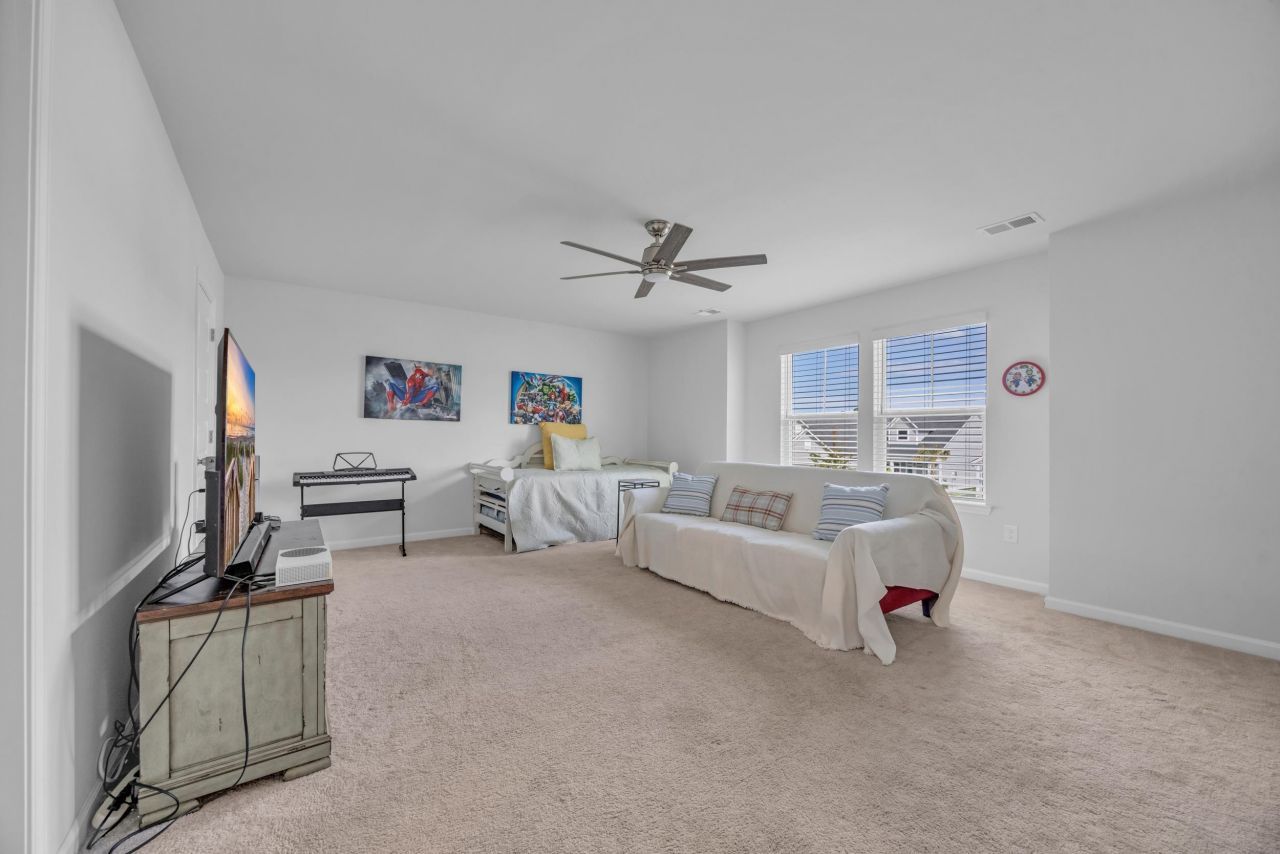 5545 Whitebark Dr. Photo 21