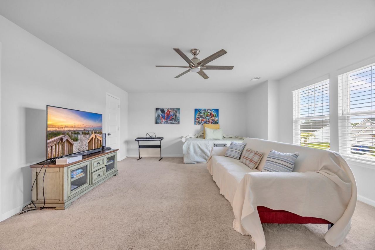 5545 Whitebark Dr. Photo 22