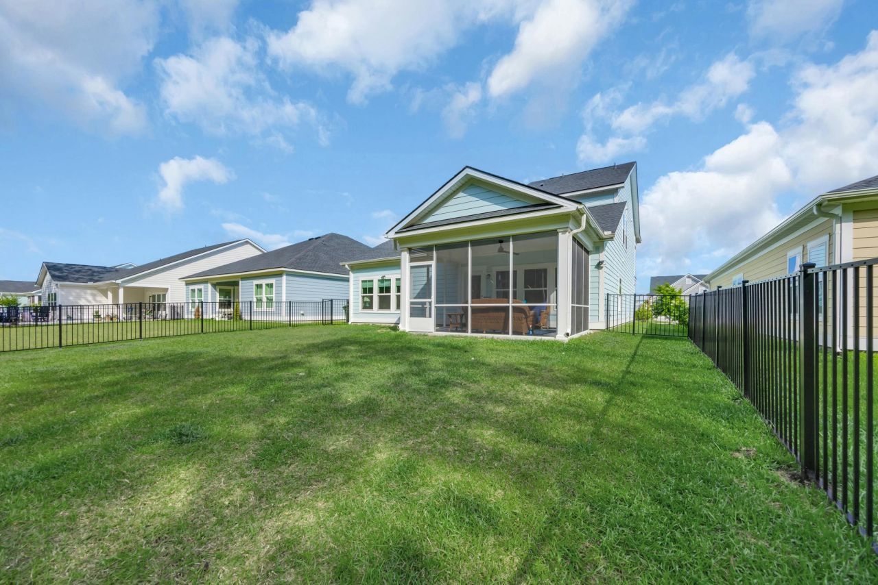 5545 Whitebark Dr. Photo 28