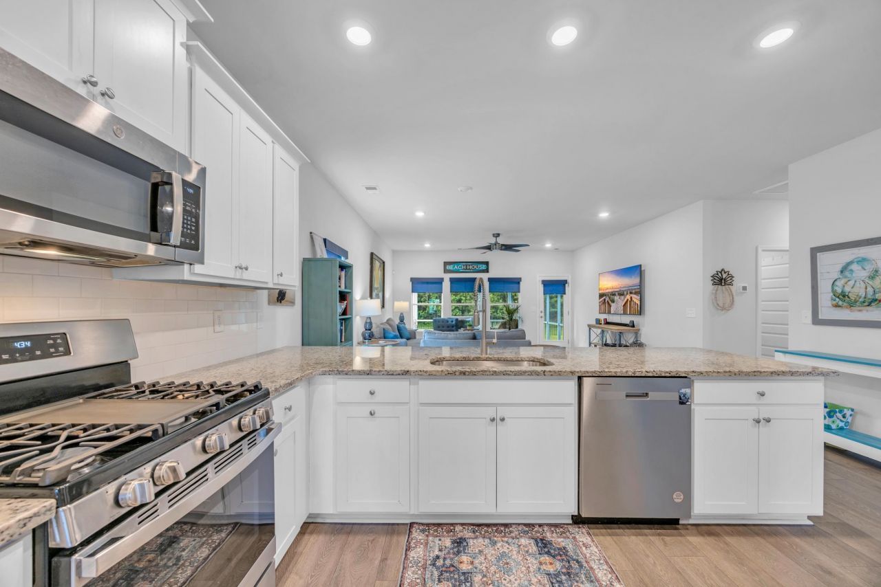 5545 Whitebark Dr. Photo 8