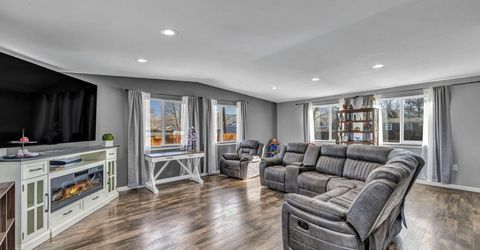 410 Paramount Court, Reno, NV 89506 Photo