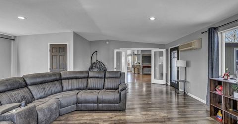 410 Paramount Court, Reno, NV 89506 Photo