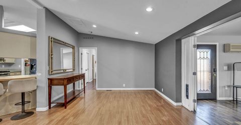 410 Paramount Court, Reno, NV 89506 Photo