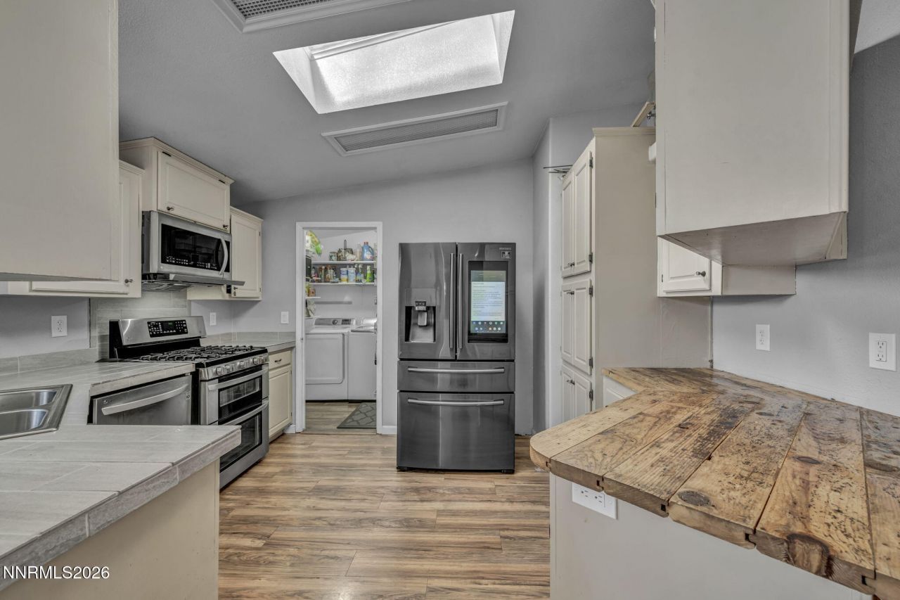 410 Paramount Court, Reno, NV 89506 Photo