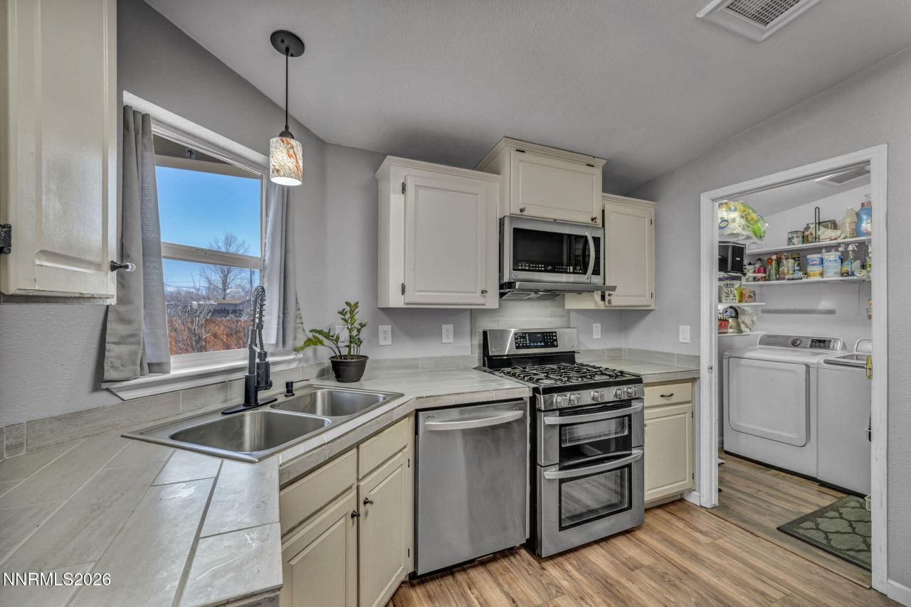 410 Paramount Court, Reno, NV 89506 Photo