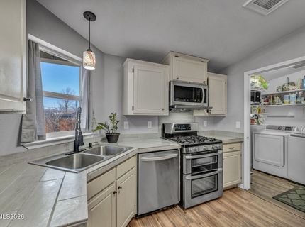 410 Paramount Court, Reno, NV 89506 Photo