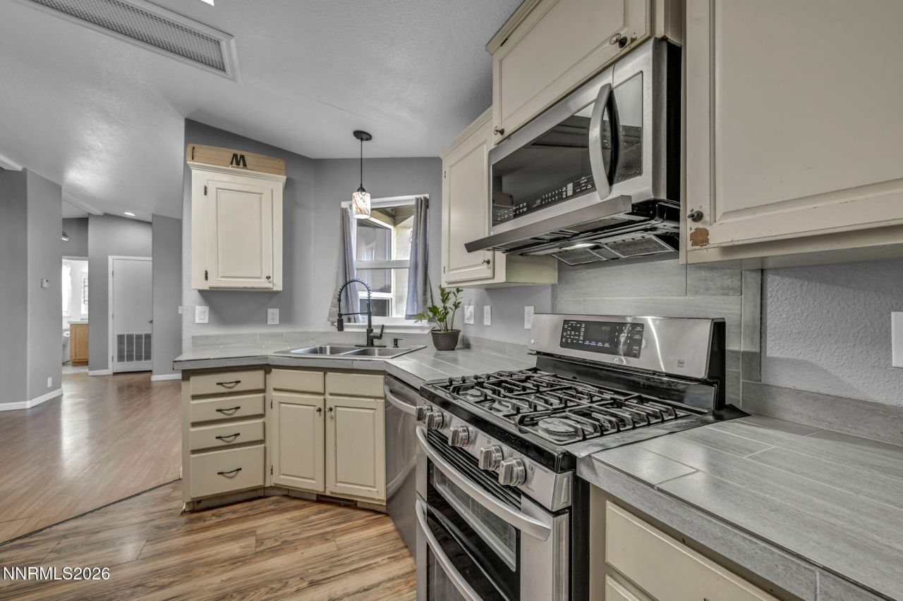 410 Paramount Court, Reno, NV 89506 Photo