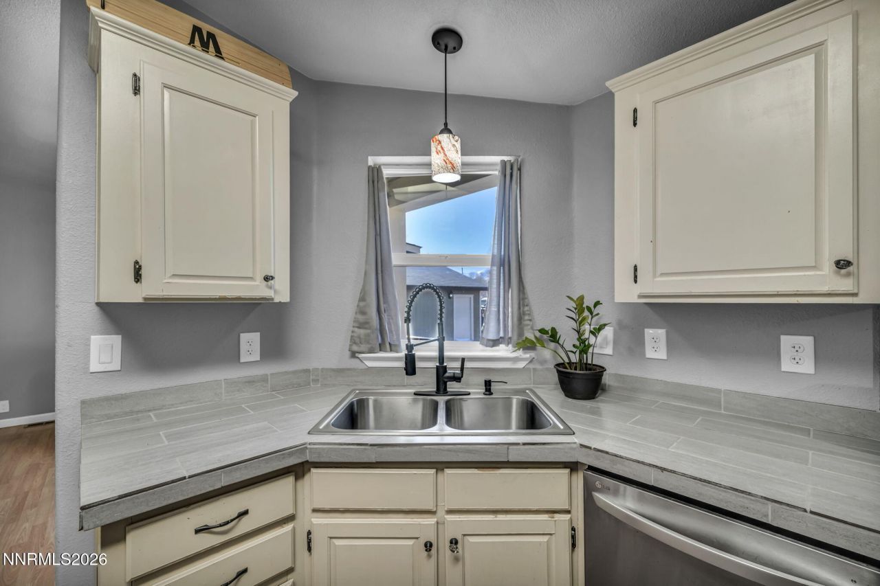 410 Paramount Court, Reno, NV 89506 Photo