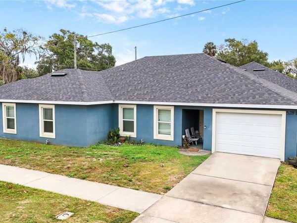 528 E CITRUS AVENUE, EUSTIS, FL 32726