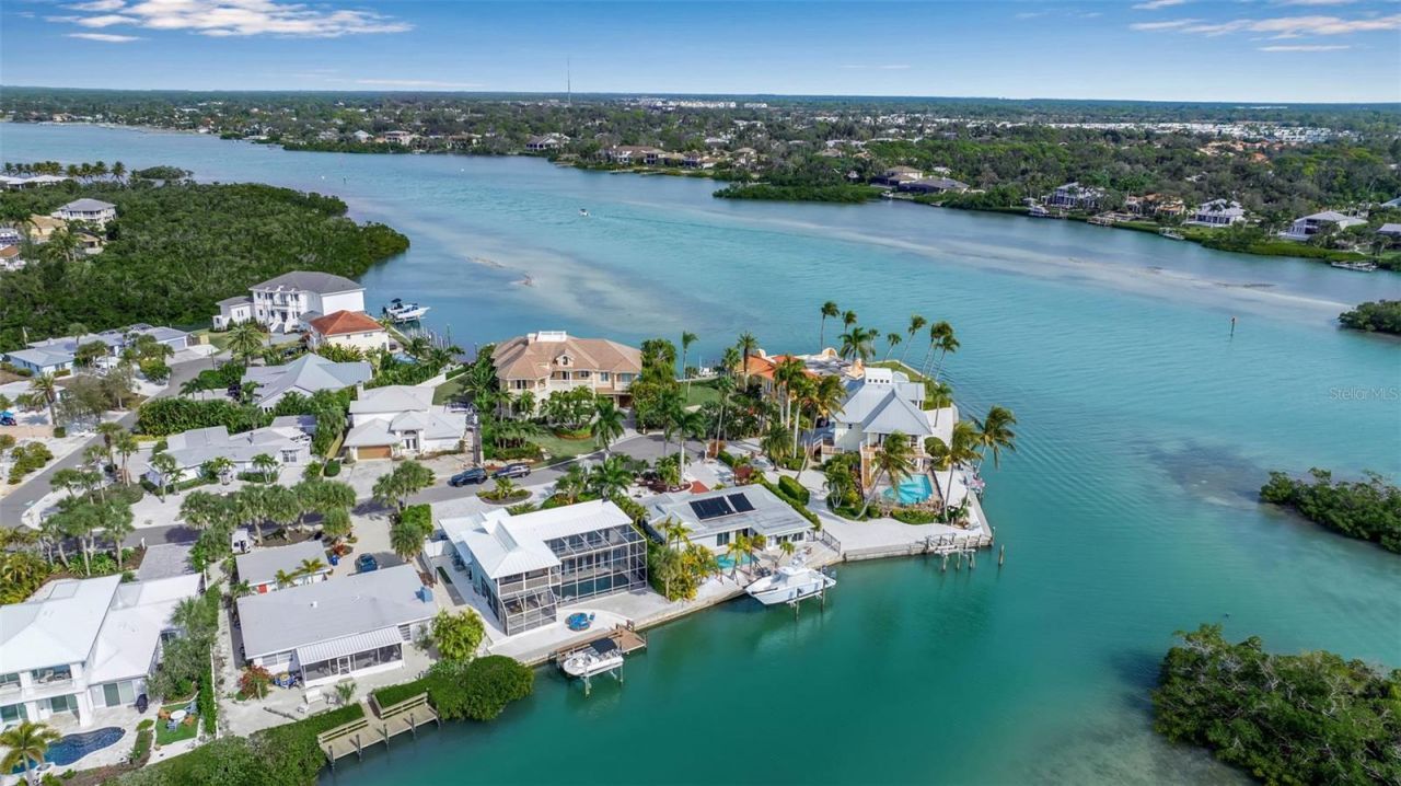 922 Casey Cove Drive, Nokomis, FL 34275 Photo