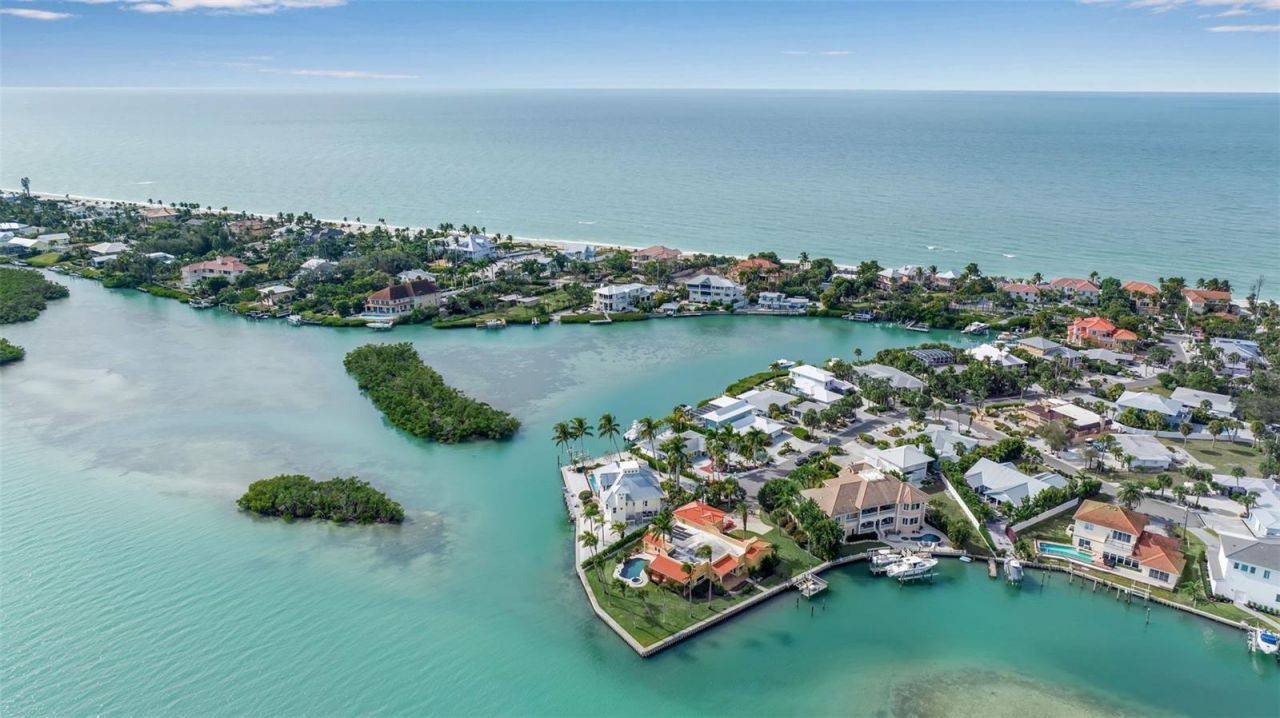 922 Casey Cove Drive, Nokomis, FL 34275 Photo
