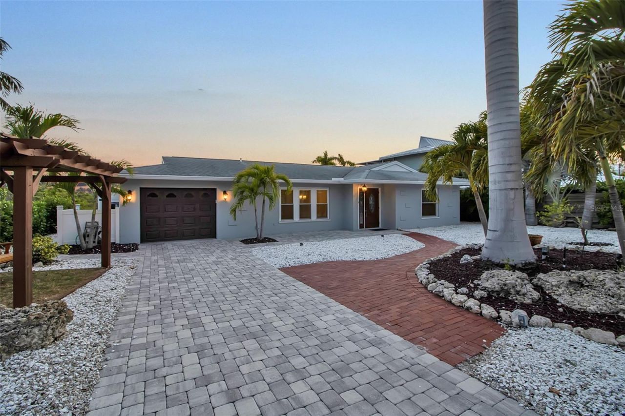 922 Casey Cove Drive, Nokomis, FL 34275 Photo