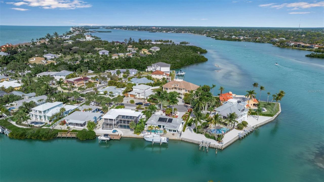 922 Casey Cove Drive, Nokomis, FL 34275 Photo