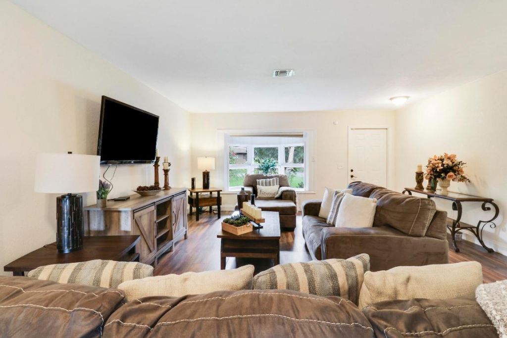 5924 SE Orange Blossom Trail, Hobe Sound, FL 33455 Photo