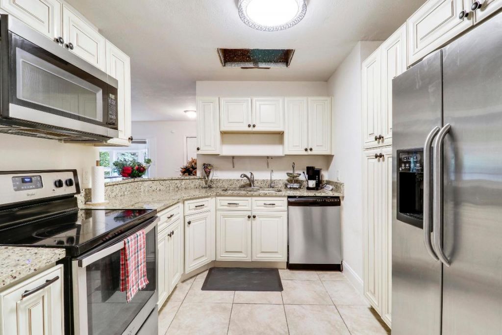 5924 SE Orange Blossom Trail, Hobe Sound, FL 33455 Photo