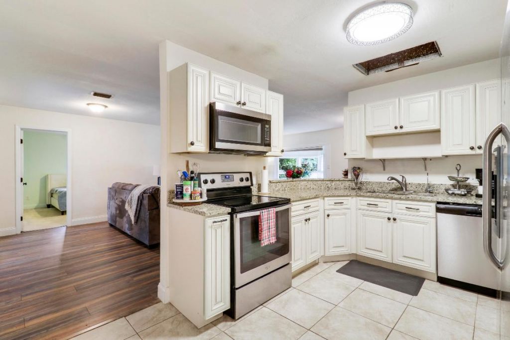 5924 SE Orange Blossom Trail, Hobe Sound, FL 33455 Photo