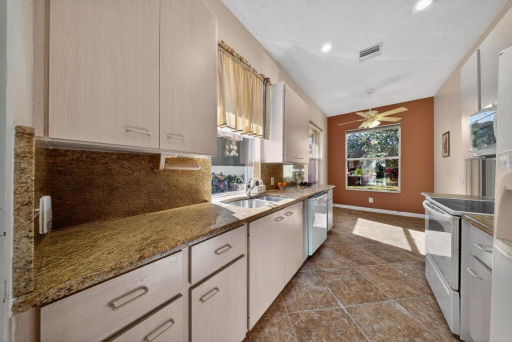 111 NW Bentley Circle, Port Saint Lucie, FL 34986 Photo