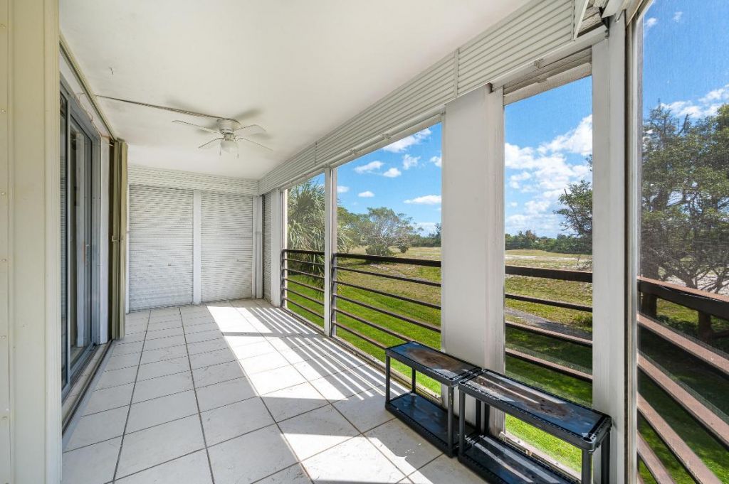 5340 NW 2nd Avenue, Unit 323, Boca Raton, FL 33487 Photo