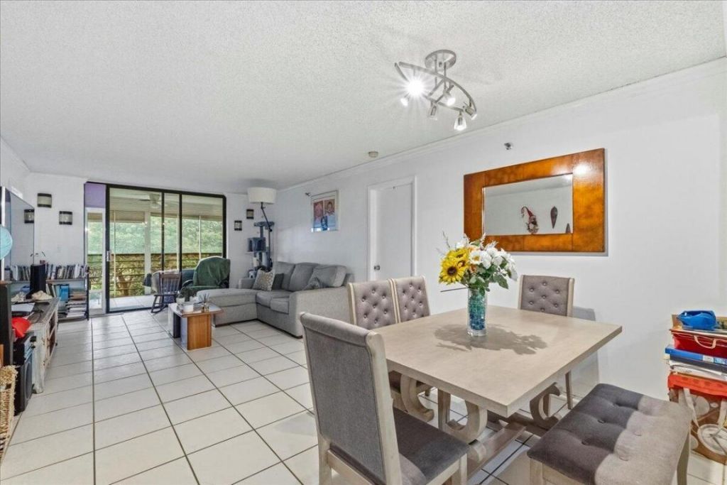 5340 NW 2nd Avenue, Unit 323, Boca Raton, FL 33487 Photo