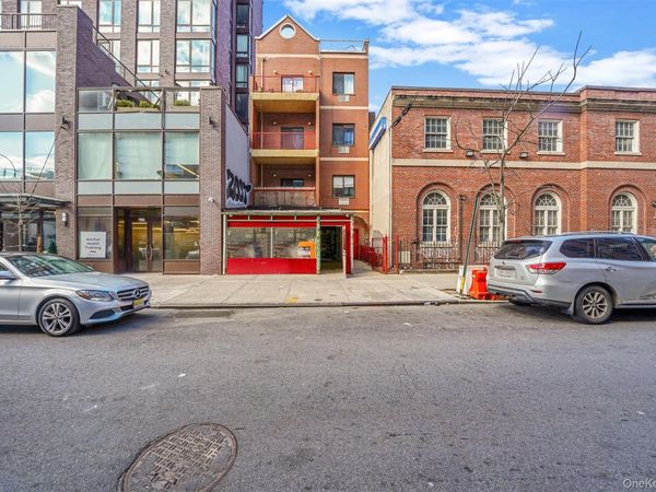 39 Debevoise Street , Brooklyn, NY 11206