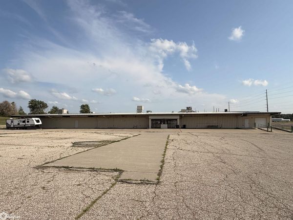 1723 Radiant Road, Carroll, IA 51401