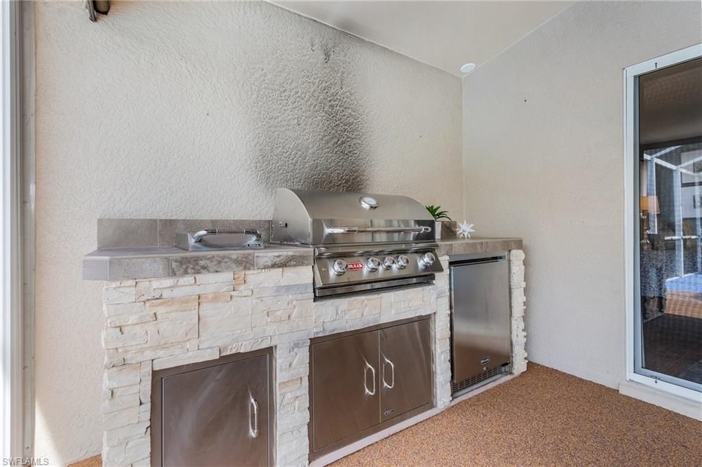 4002 Oasis Blvd, Cape Coral, FL 33914 Photo