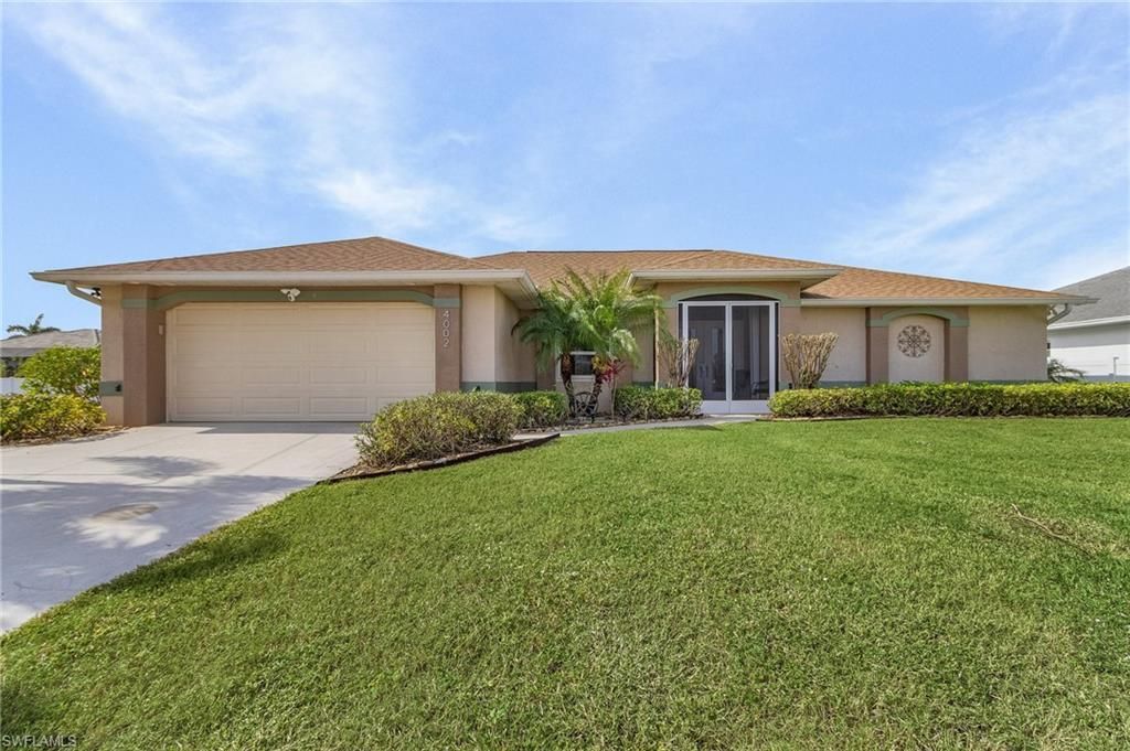 4002 Oasis Blvd, Cape Coral, FL 33914 Photo