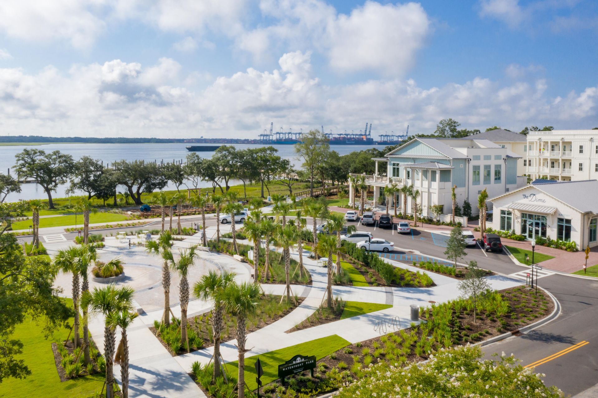 325 Longshore Street Photo 8