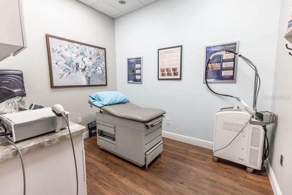 809 County Road 466, Unit 202C, Lady Lake, FL 32159 Photo