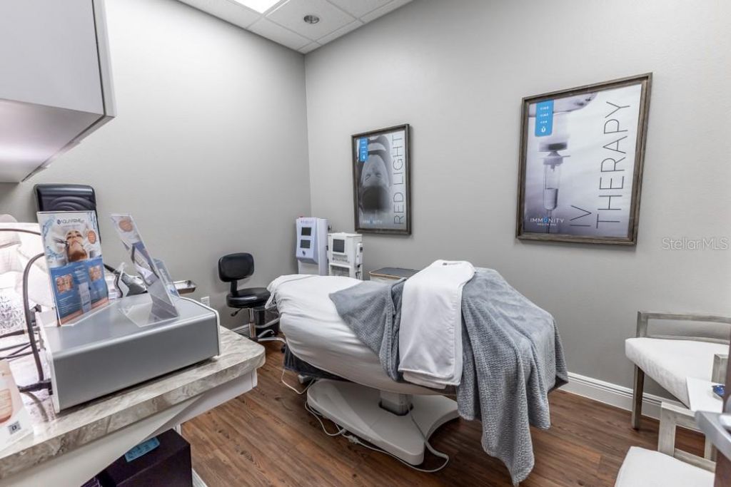 809 County Road 466, Unit 202C, Lady Lake, FL 32159 Photo