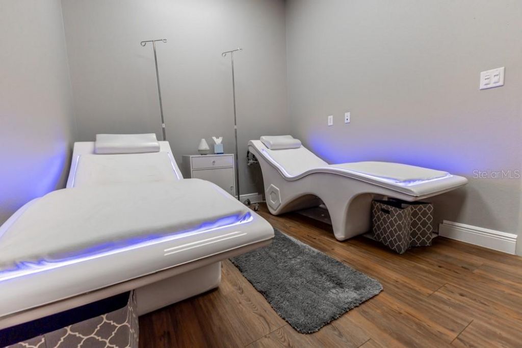 809 County Road 466, Unit 202C, Lady Lake, FL 32159 Photo