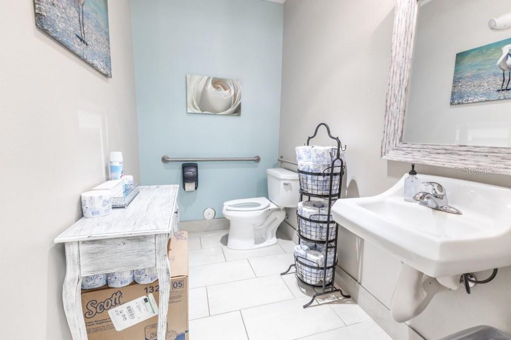 809 County Road 466, Unit 202C, Lady Lake, FL 32159 Photo