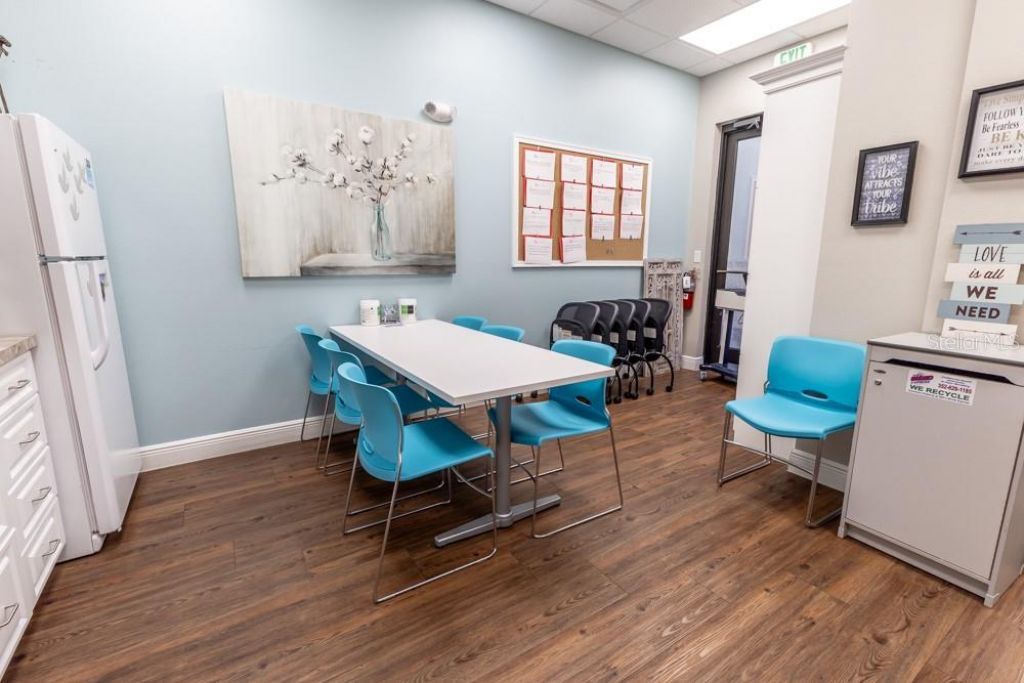 809 County Road 466, Unit 202C, Lady Lake, FL 32159 Photo