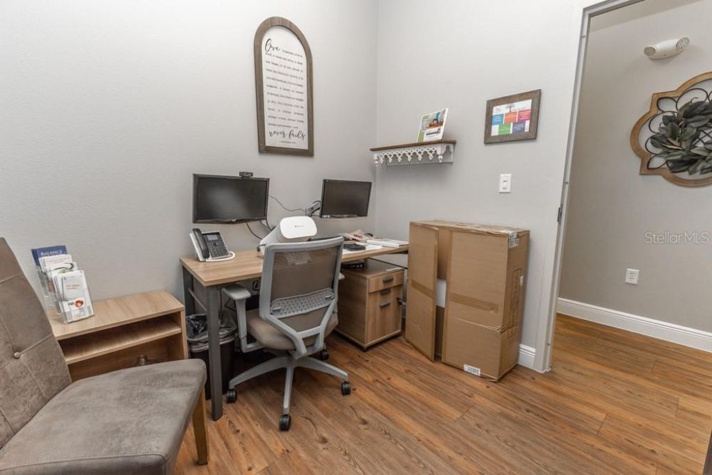 809 County Road 466, Unit 202C, Lady Lake, FL 32159 Photo