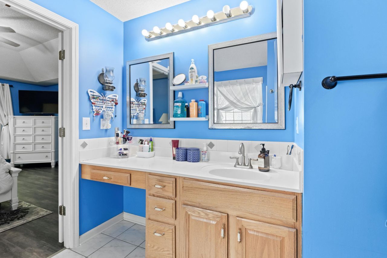 105 Old Carriage Ct. Photo 21