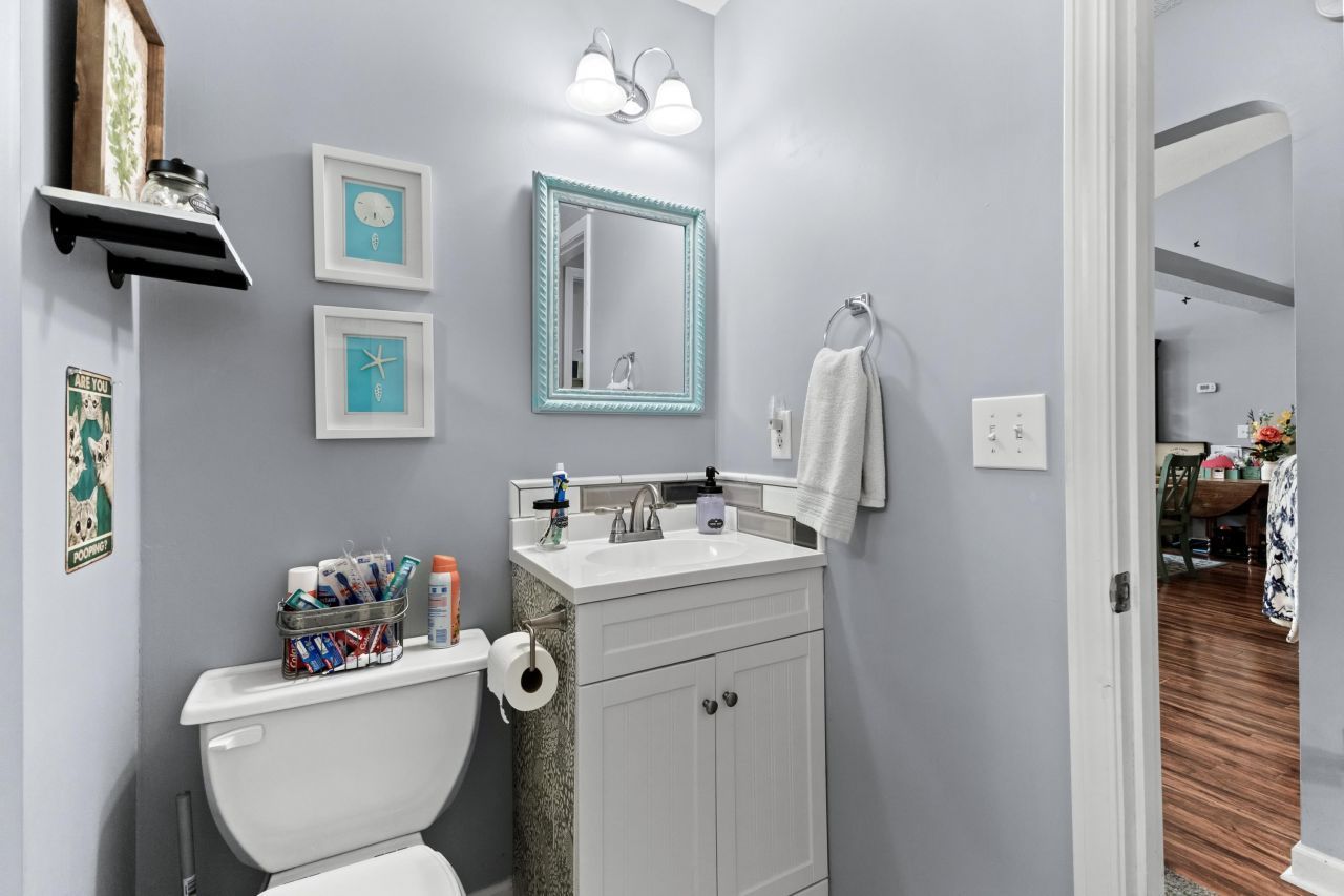 105 Old Carriage Ct. Photo 27