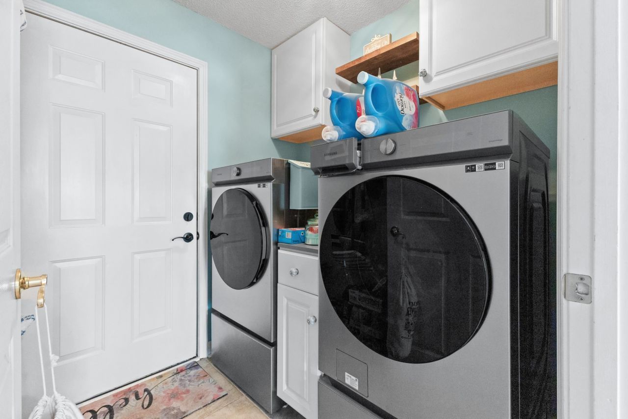 105 Old Carriage Ct. Photo 28